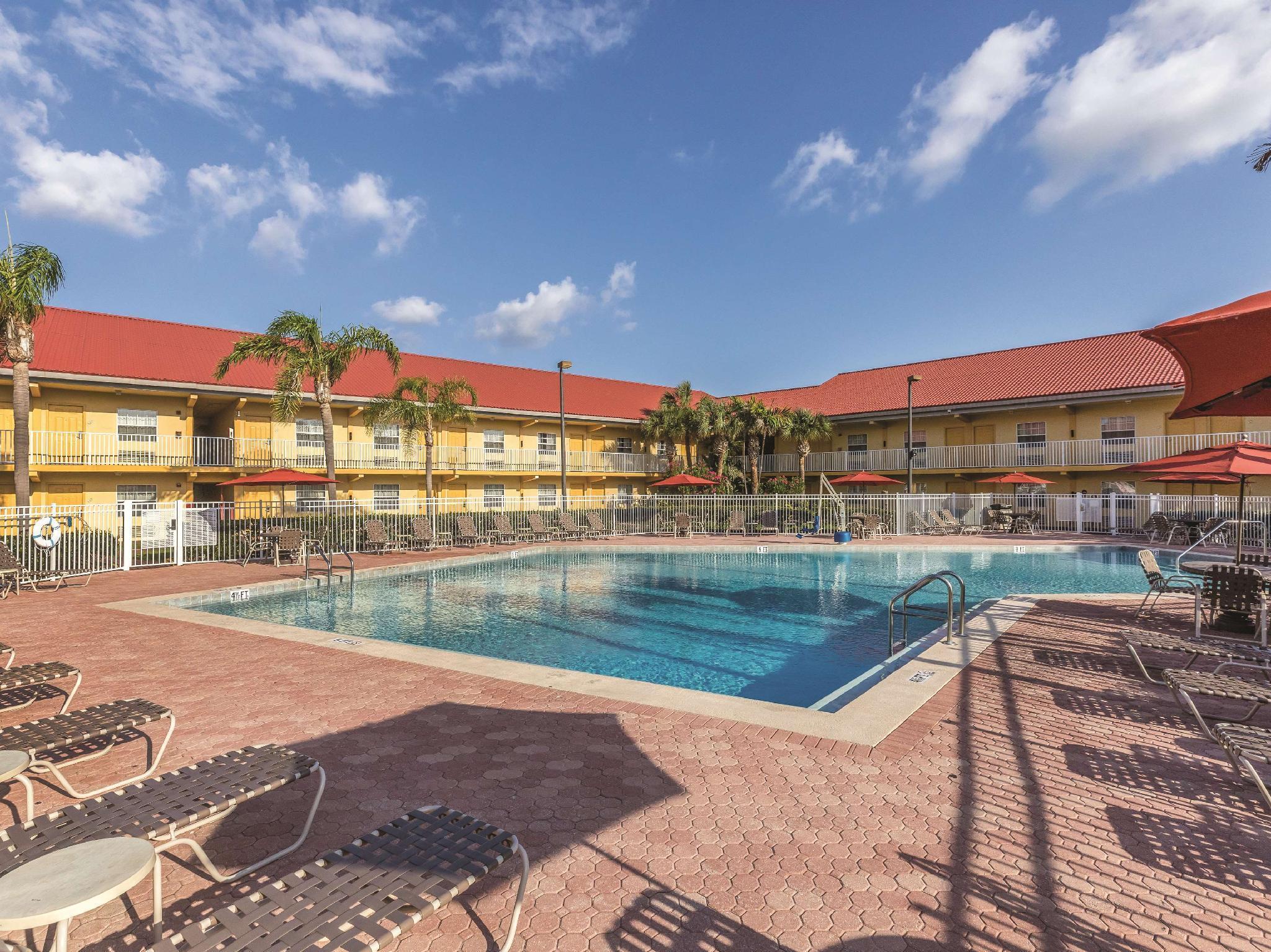 La Quinta Inn By Wyndham Cocoa Beach-Port Canaveral Екстер'єр фото