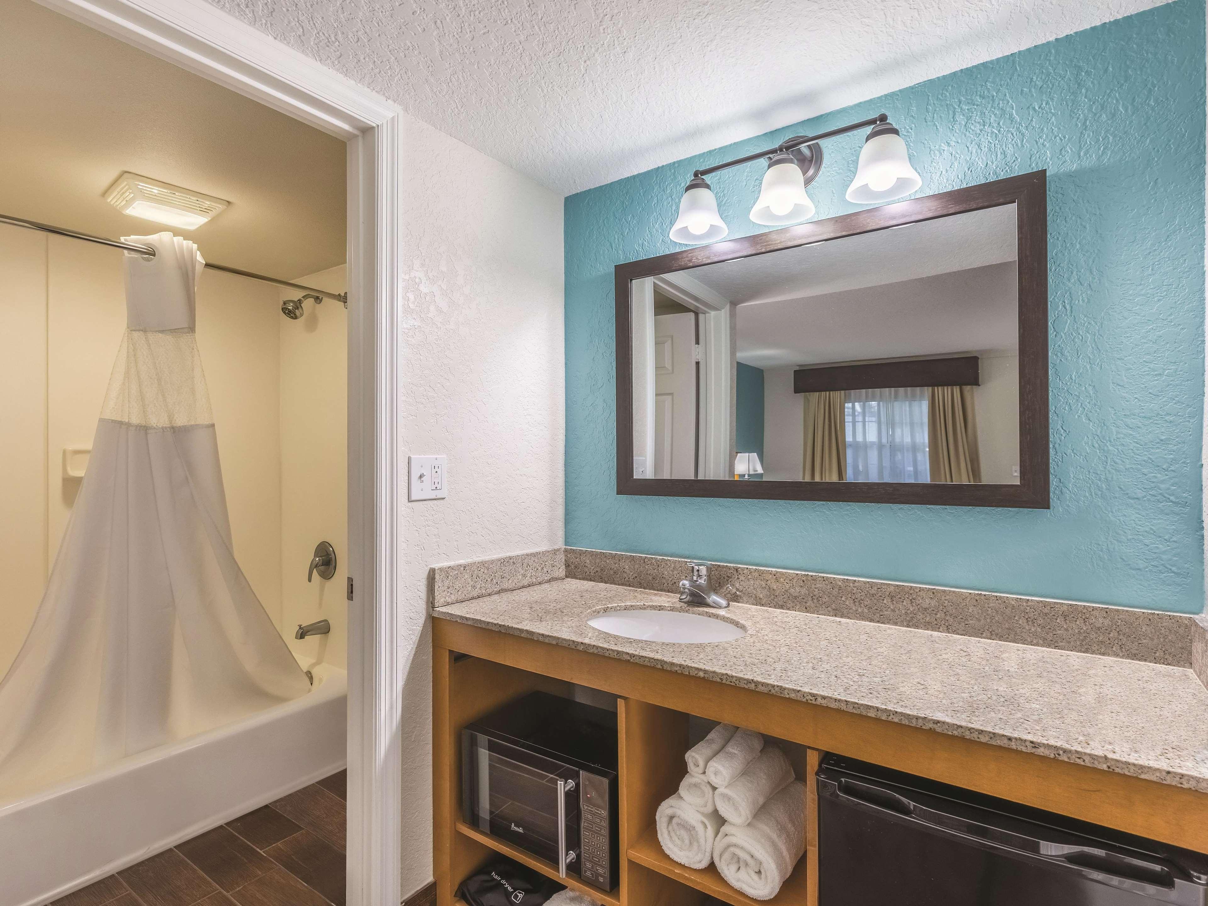 La Quinta Inn By Wyndham Cocoa Beach-Port Canaveral Екстер'єр фото