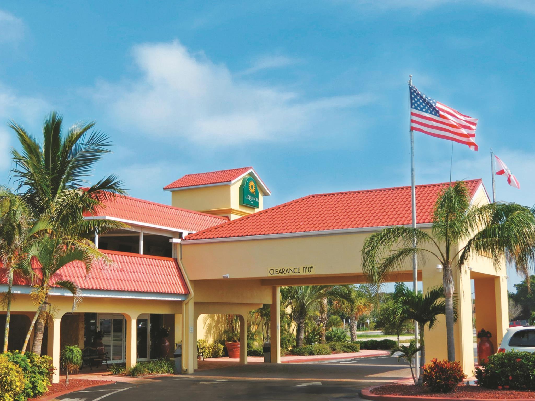 La Quinta Inn By Wyndham Cocoa Beach-Port Canaveral Екстер'єр фото