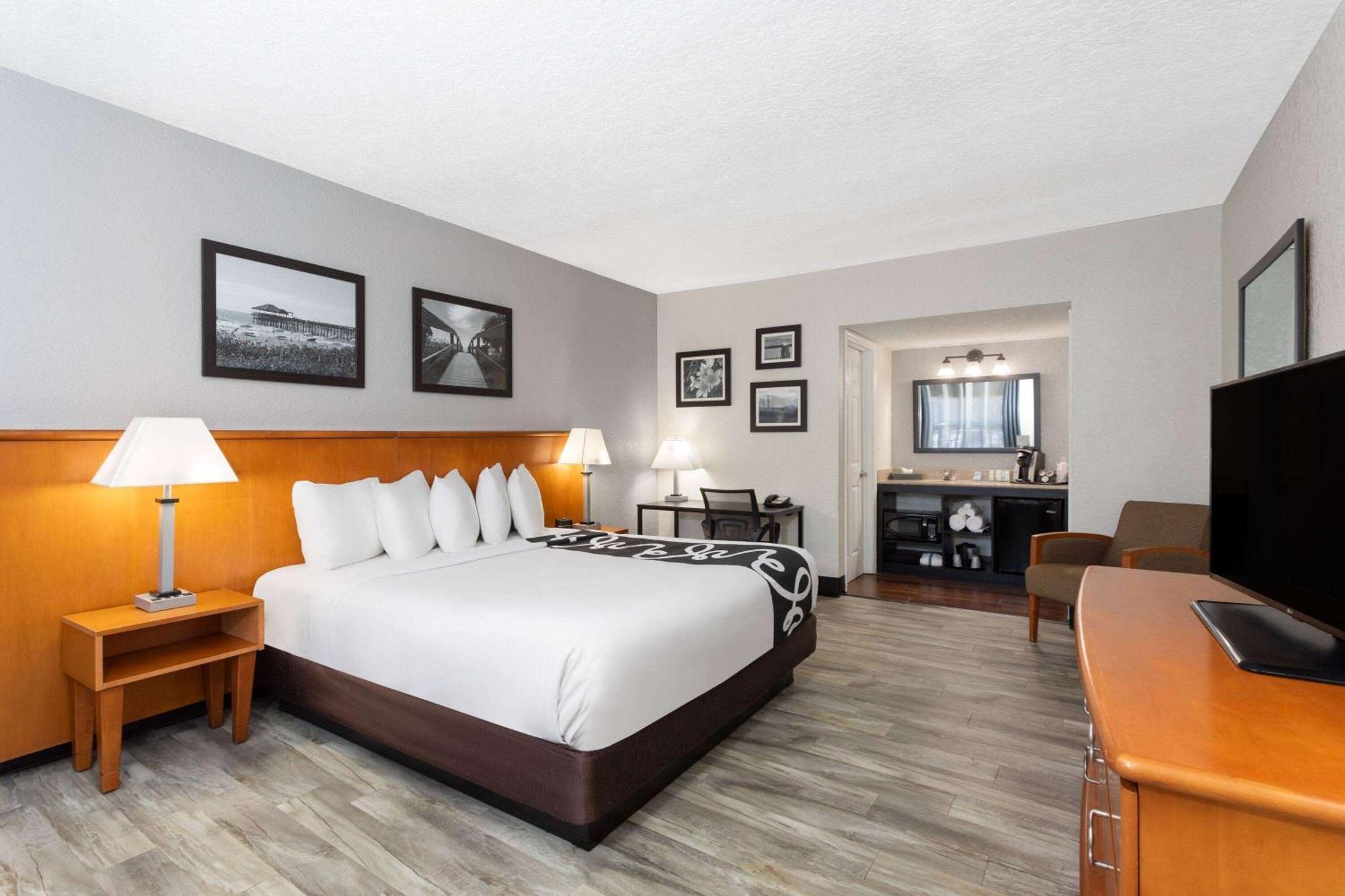 La Quinta Inn By Wyndham Cocoa Beach-Port Canaveral Екстер'єр фото