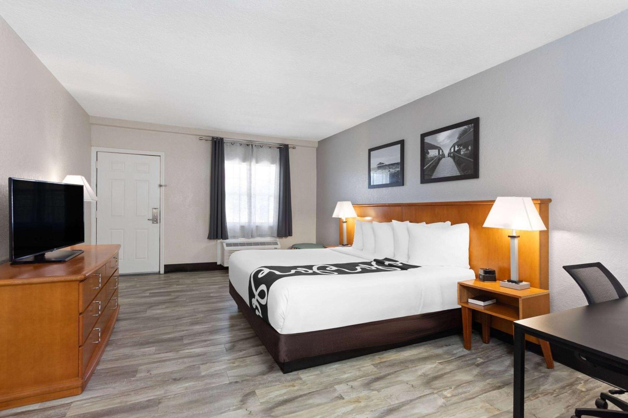 La Quinta Inn By Wyndham Cocoa Beach-Port Canaveral Екстер'єр фото